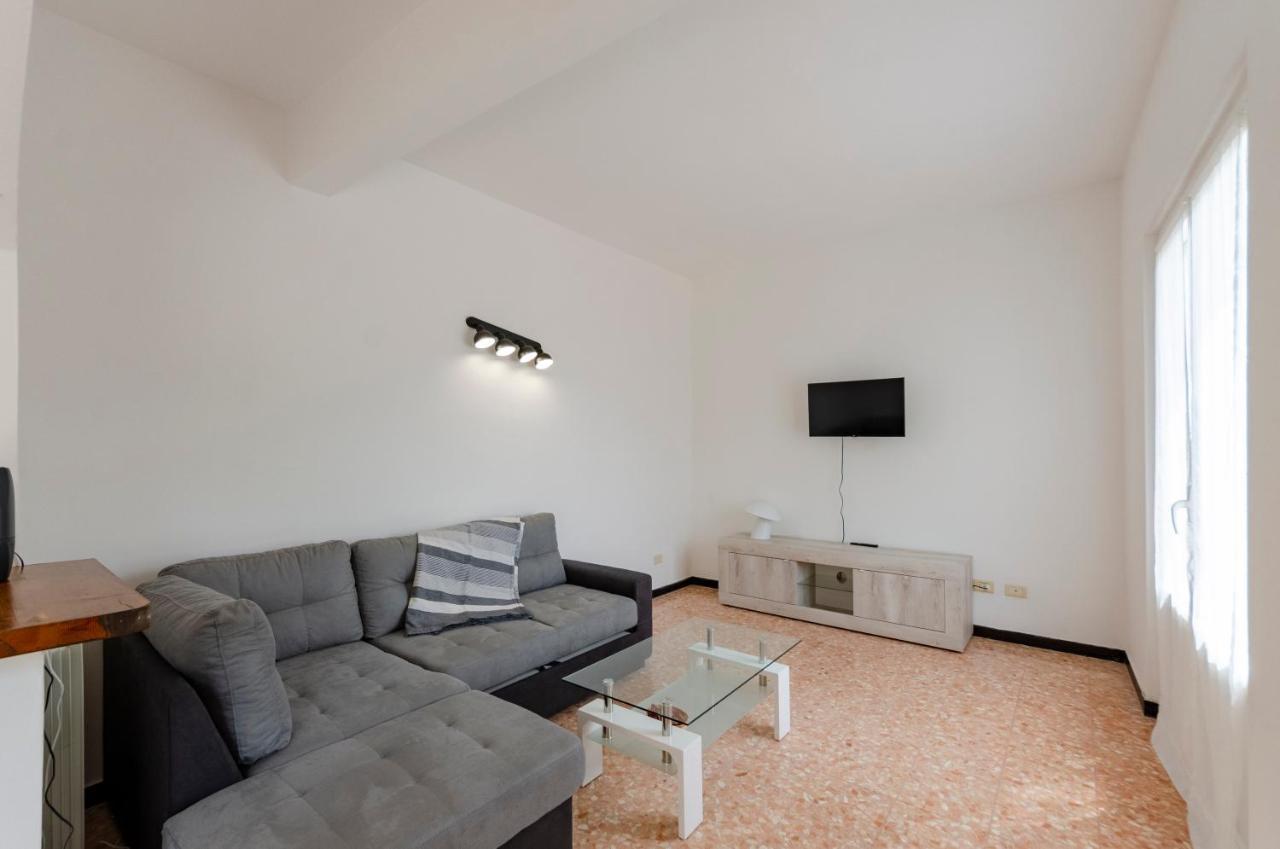 Joivy Family Flat With 3 Balconies, 10 Min To Beach Moneglia Exteriér fotografie